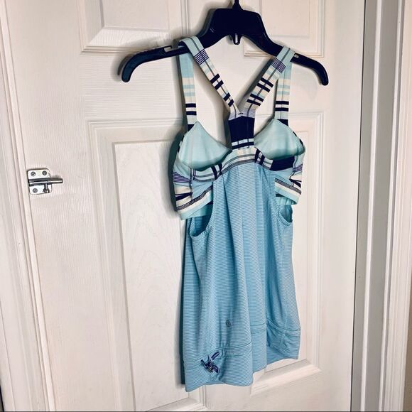 Lululemon Rest Less Blue Tank Top Athletic w/ Built In Bra Size 4 - Picture 9 of 9